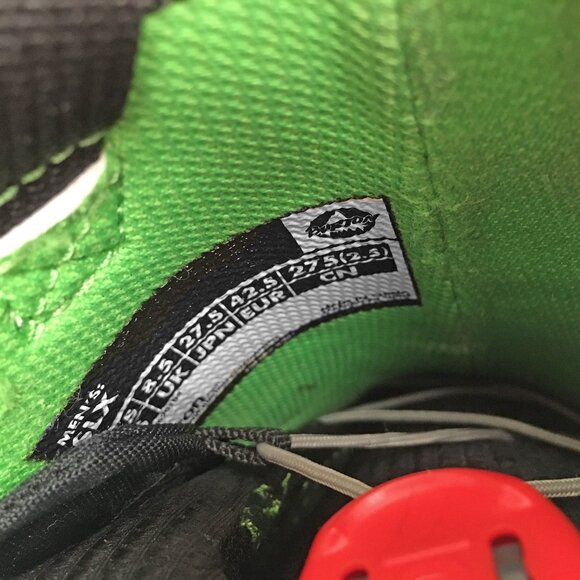 $650 Burton SLX Snowboard Boots! 9.5 Black  Excellent Condition  Top of the Line main image 4